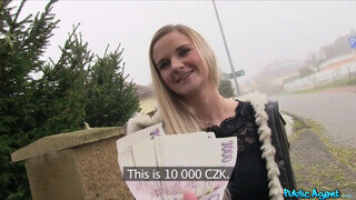 Világos Szőke tinédzser hatalmas csöcsű kertvárosi fiatal Kate Pearl pénzért dugható
