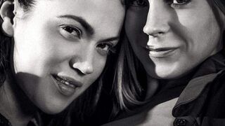 Busty milf-ek forró lezbi játszmája