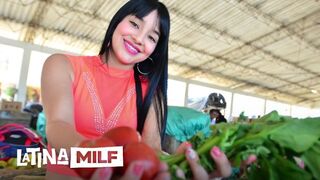 Sofia Galindo forró spanyol fenekét keményen megdugják szaftos muffban