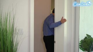 Csalinak csalt házaspár punciát pusztítja a makler hatalmas faszával