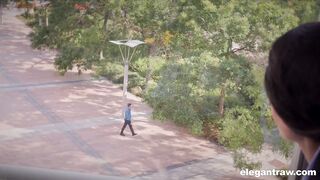 Eloa Lombardot megdugja Ian Scott az irodában, Natasha Nice segít be