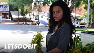 Aranyos afrikai milf selena gomez mélyen kefélve latina vaginában