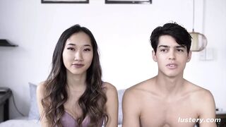 Mutatós francia pár csodás édeshármasban élvezi az anal dugást