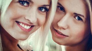 Idős szőkék forró lezbi ölelései Lena Love-val és Violette Pinkkel