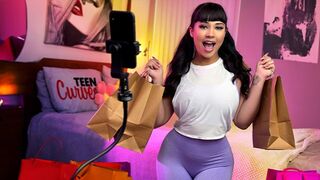 Vastag popsikás influencer véletlenül megdugja magát a rajongói szeme láttára