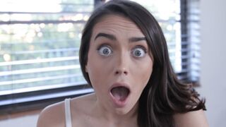 Babysitter csajok a nagyméretű faszon - teamskeet kalandjai