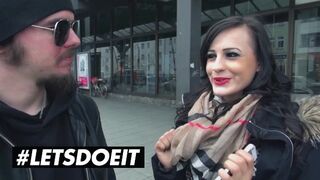 Hümerya ophelia német brúnó gádzsi meglepetésbaszásra kapja a gigászi popóját