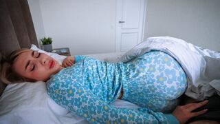 A ribi mostohaanyám a legjobb módon ébreszt fel engem!