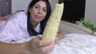 Tinédzser lotyó lábfétis kúrás után telelövi a pináját