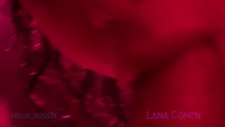 Lana cohen a zuhany alatt leszopja és megbassza, arcára spriccelnek