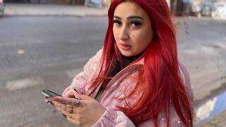 Szexy latina kishölgy méretes segggel osztja meg az uberét egy idegennel és keményen megbasszák