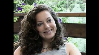 Három szenvedélyes olasz milf közös mélytorok cidázása Federica Zarrival