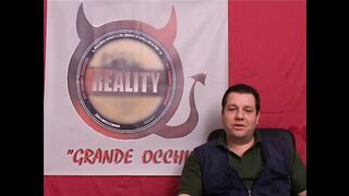 Világos Szőke MILF lenyűgöző mélytorok szopikázása a valóságshow teljes filmjében